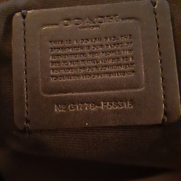 GORGEOUS NEW Genuine Coach Monogram Canvas 11"x17" LARGE Shoulder Tote Bag. - Picture 4 of 6